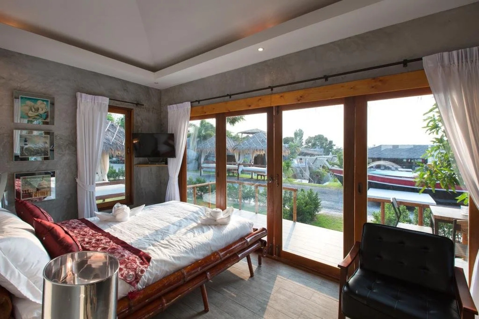 Electric Mango Hua Hin Bungalow Resort