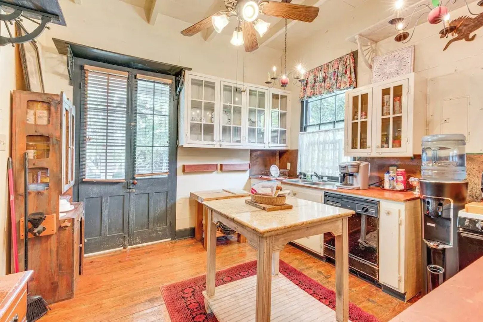 Whimsical New Roads Home < 1 Mi to Main Street!