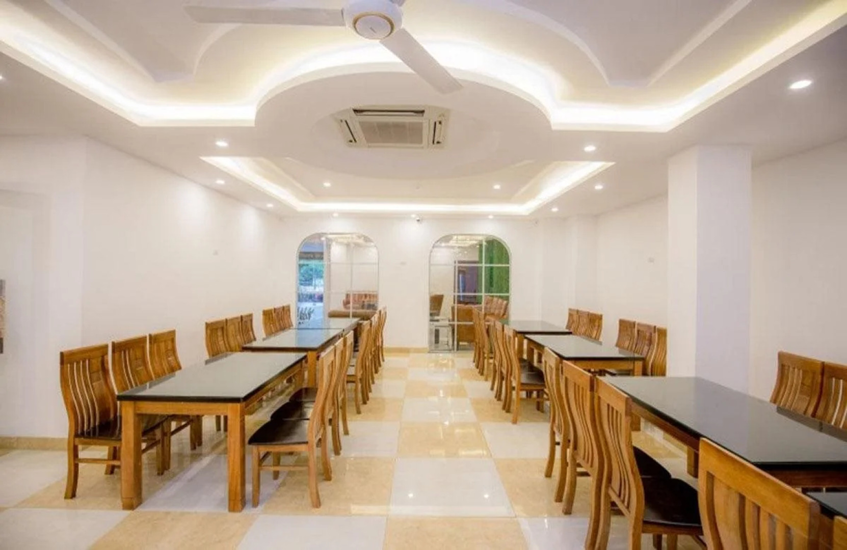 Avenue Hotel Sam Son