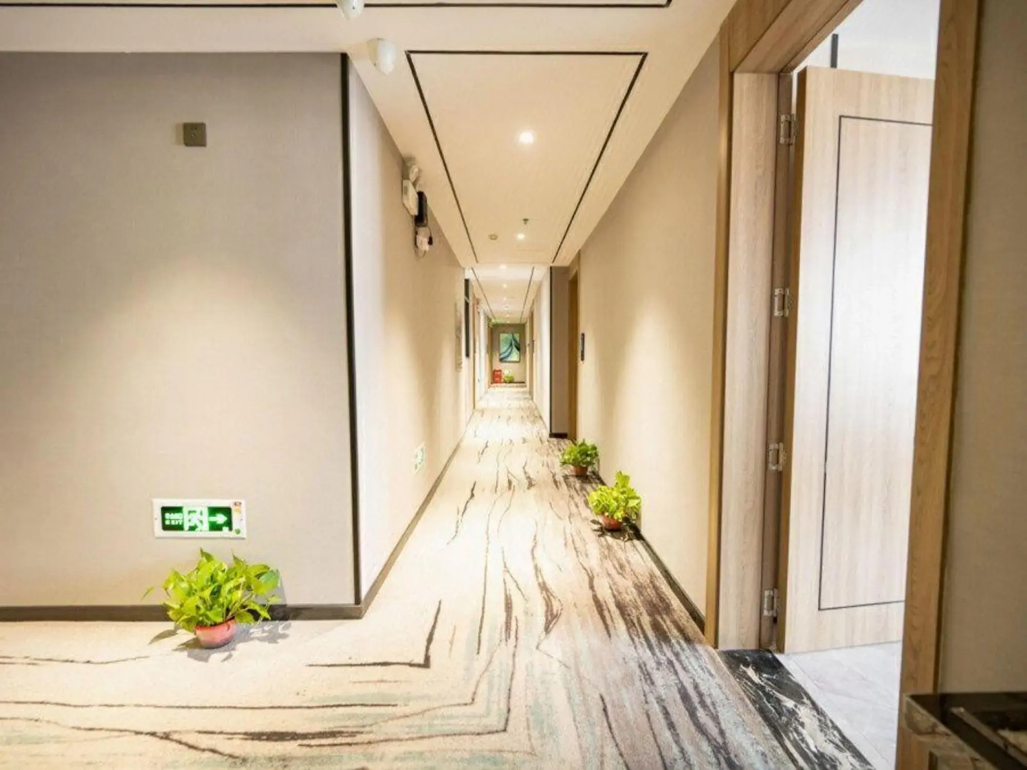 7Days Inn (Ganzhou Dingnan Railway Station)