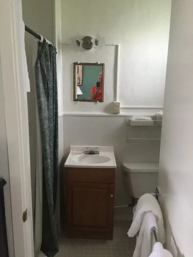 Major League Motor Inn