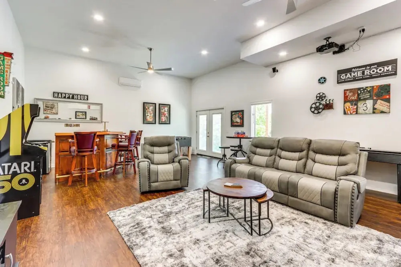 Swim & Boat Docks: Lakefront Gem in Bella Vista!