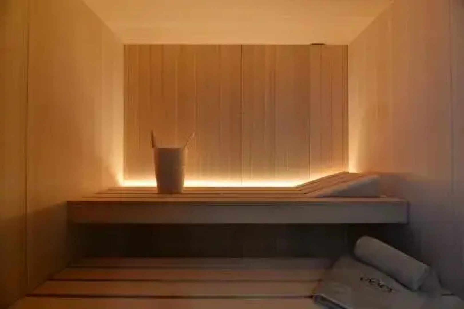 Mirivili Rooms & Suites Hotel