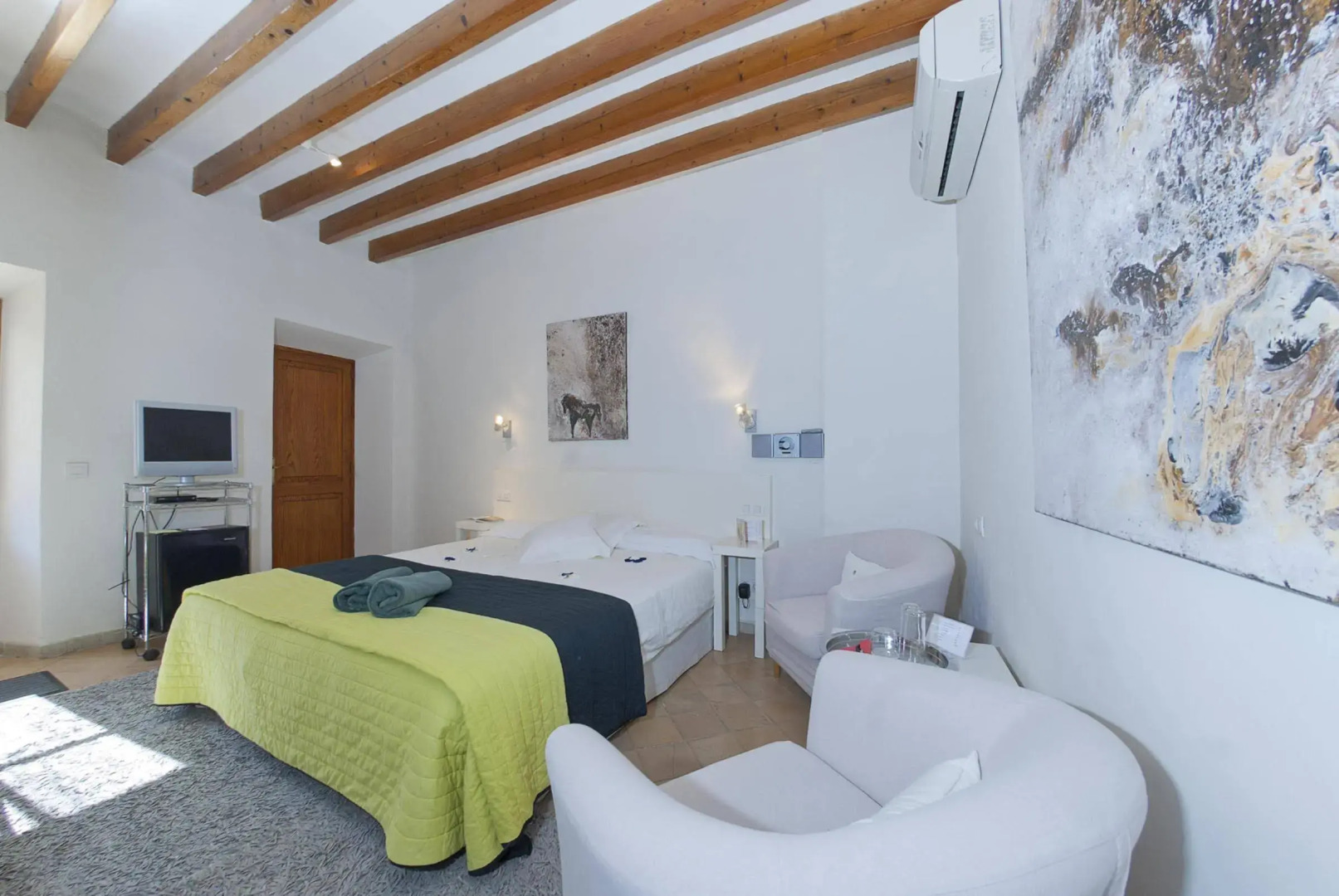 Fornalutx Petit Hotel