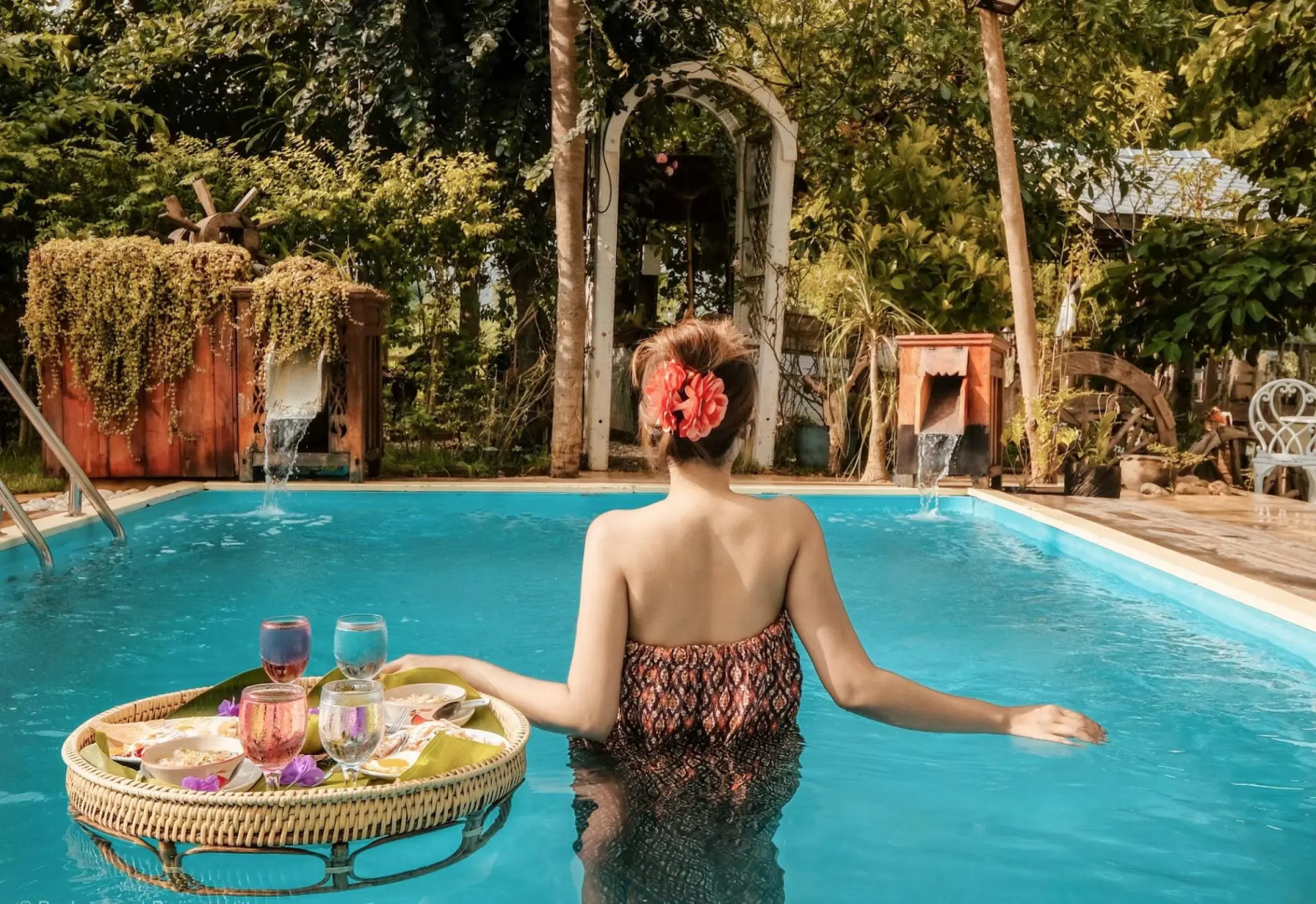 The Antique Riverside