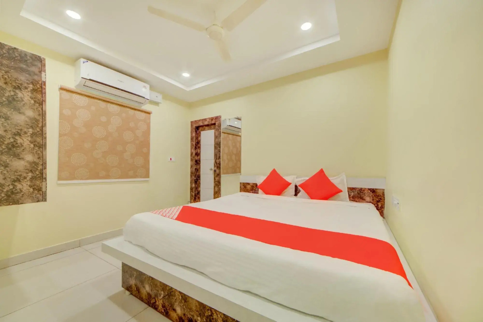 KSL Deluxe Guest House