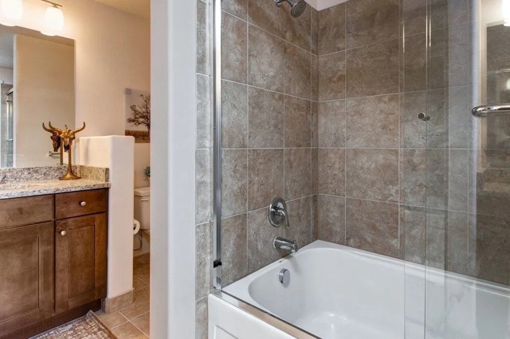 Park Lane South Apartment 6169 by RedAwning