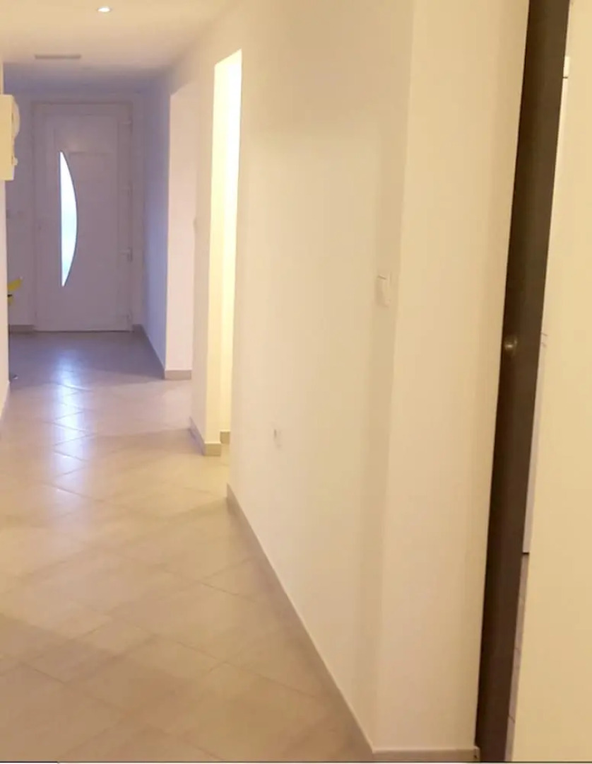 Apartment With 2 Bedrooms in Saint-mitre-les-remparts, With Wonderful sea View, Furnished Terrace and Wifi - 10 km From the Beach