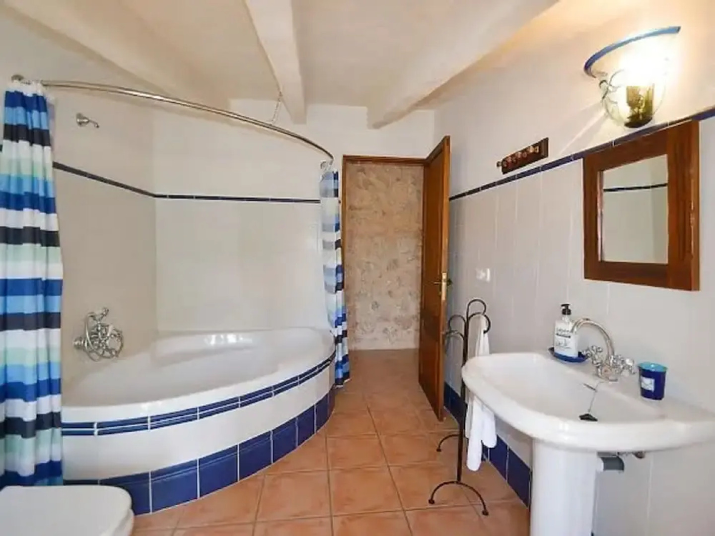 Farmhouse in Mallorca With Pool & Views