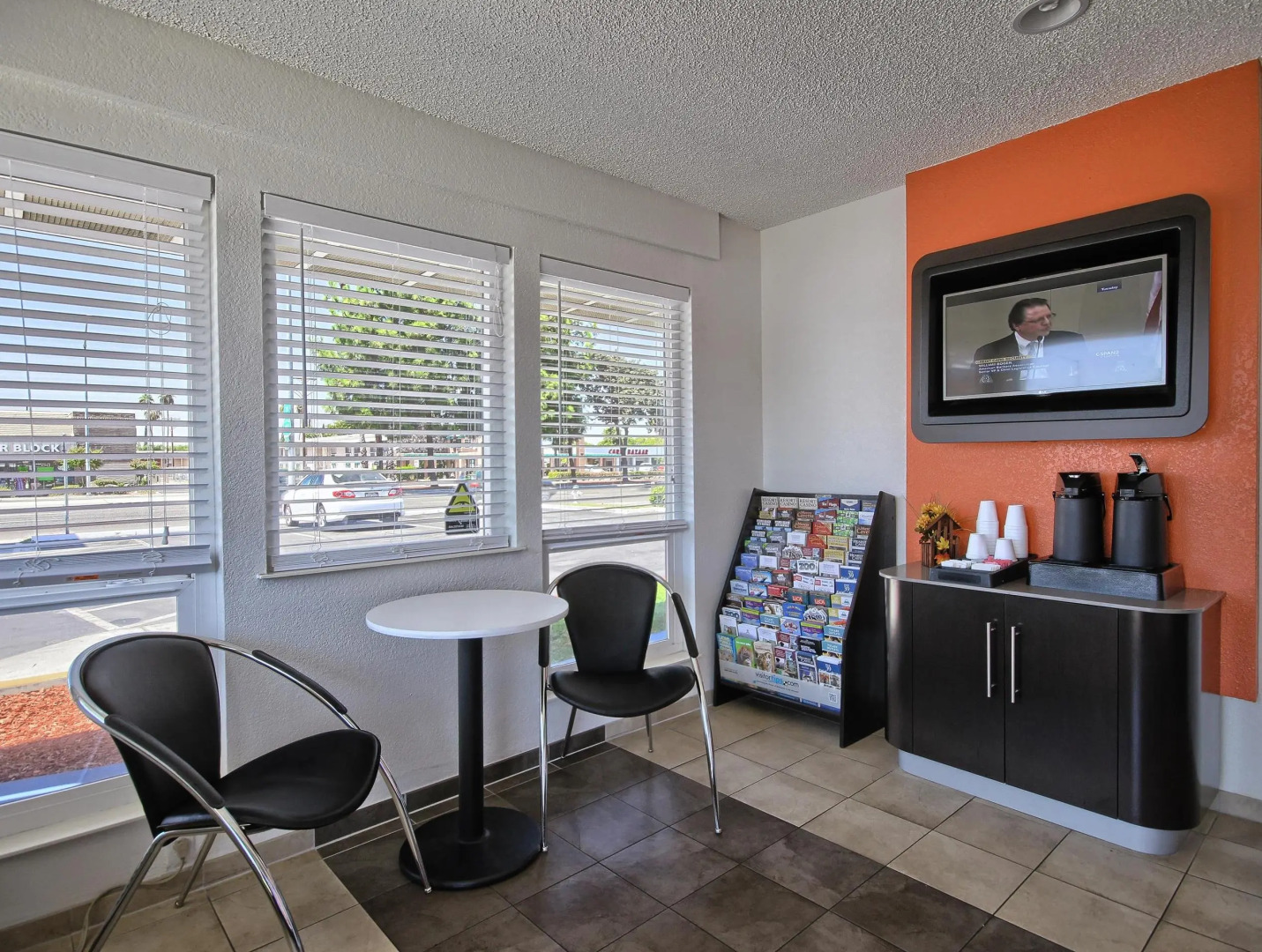 Motel 6 Fresno - Blackstone South