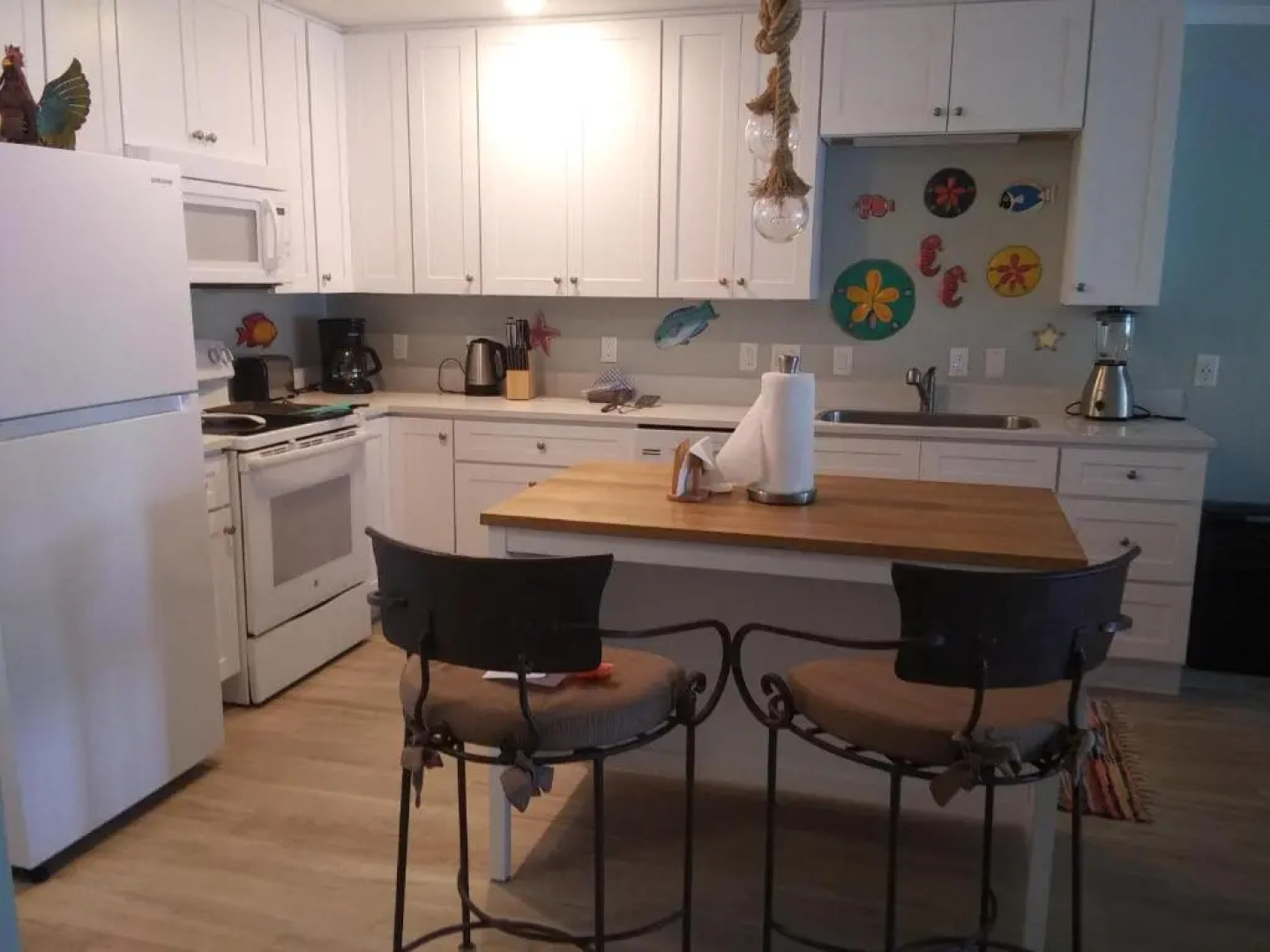 Executive Keys Condominiums on the Beach