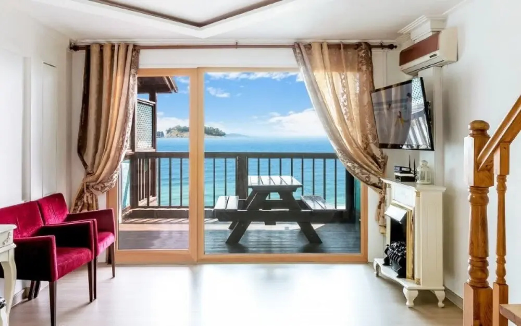 Taean Gold Hue Pension