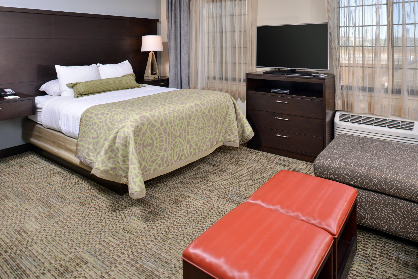 Staybridge Suites Rochester - Commerce Dr NW by IHG