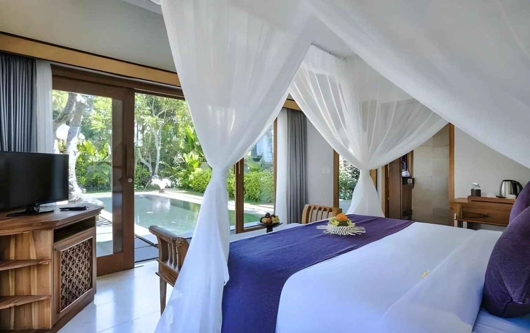 Swan Keramas Bali Villas