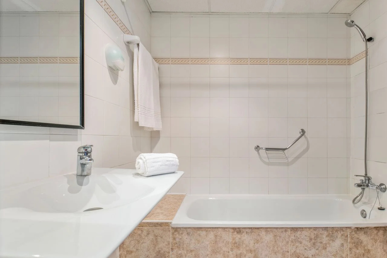 Отель BLUESEA Piscis - Adults Only