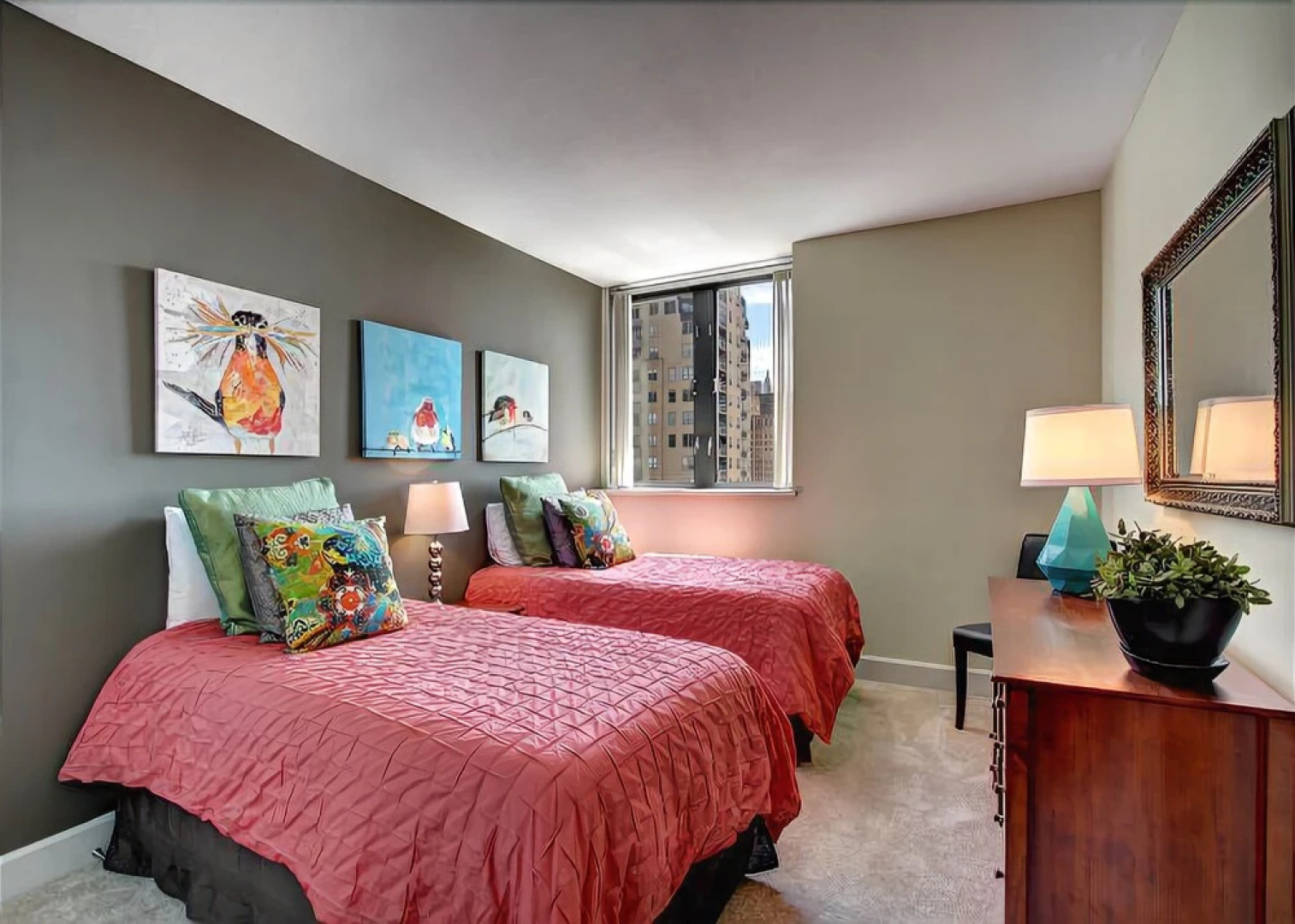 Harbor Steps Sound View Suite - Two Bedroom Apartment with Balcony