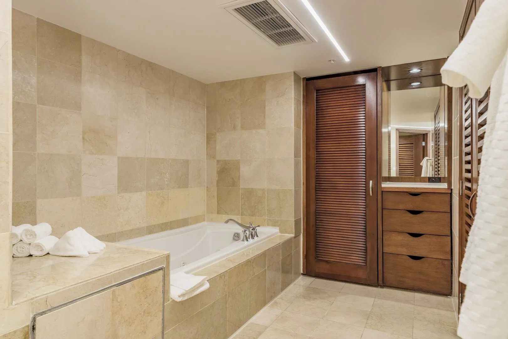 Hilton Aruba Caribbean Resort and Casino