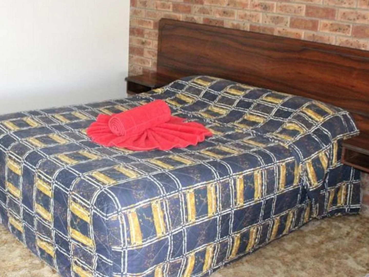 Woomargama Village Hotel Motel