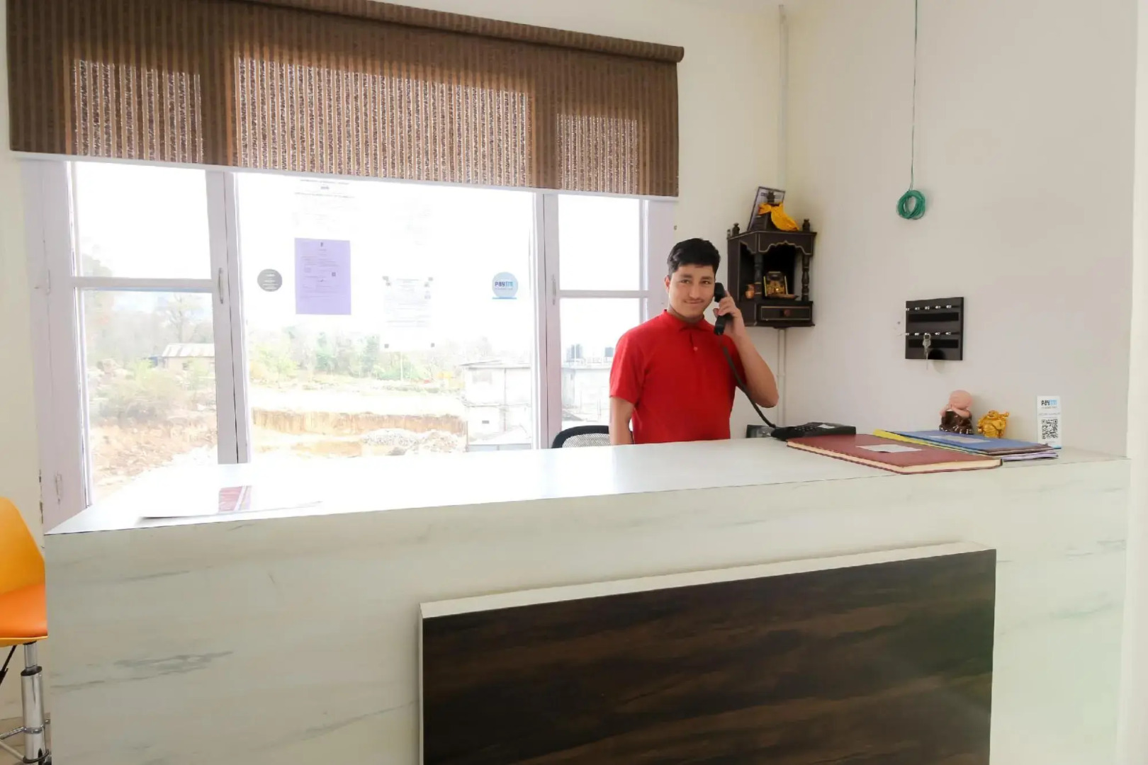 OYO 28284 Gliders Holiday Inn