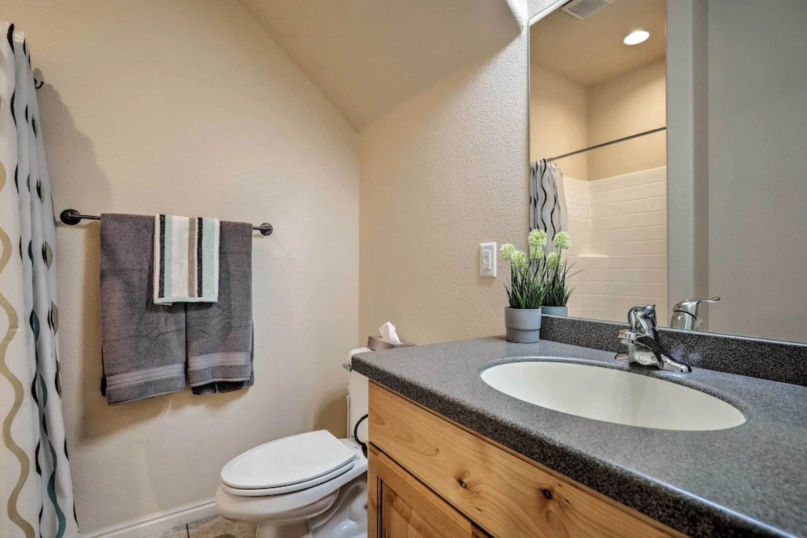 Kanab Condo w/ Pool & Patio, 30 Mi to Zion NP