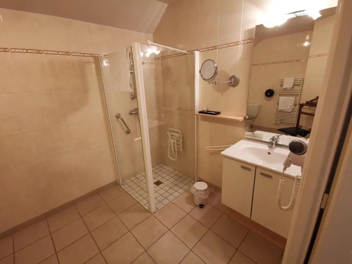 Auberge De Villequier