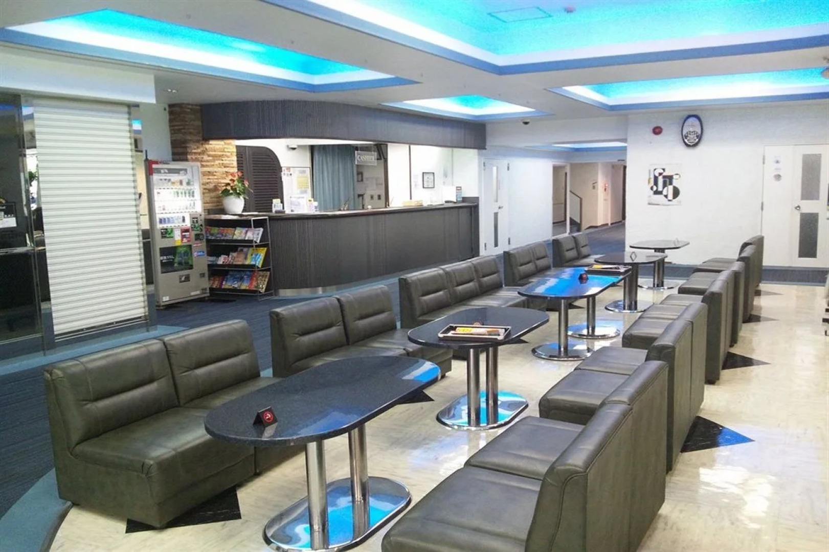 Отель Tokyo Business