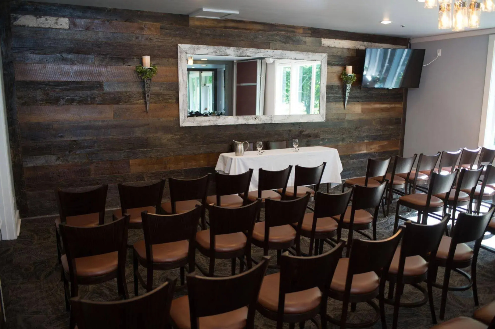 Peaks of Otter Lodge