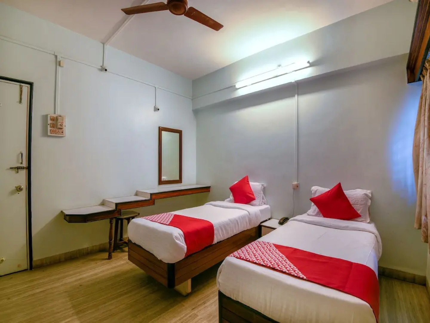 OYO 15199 Hotel Shree Maya