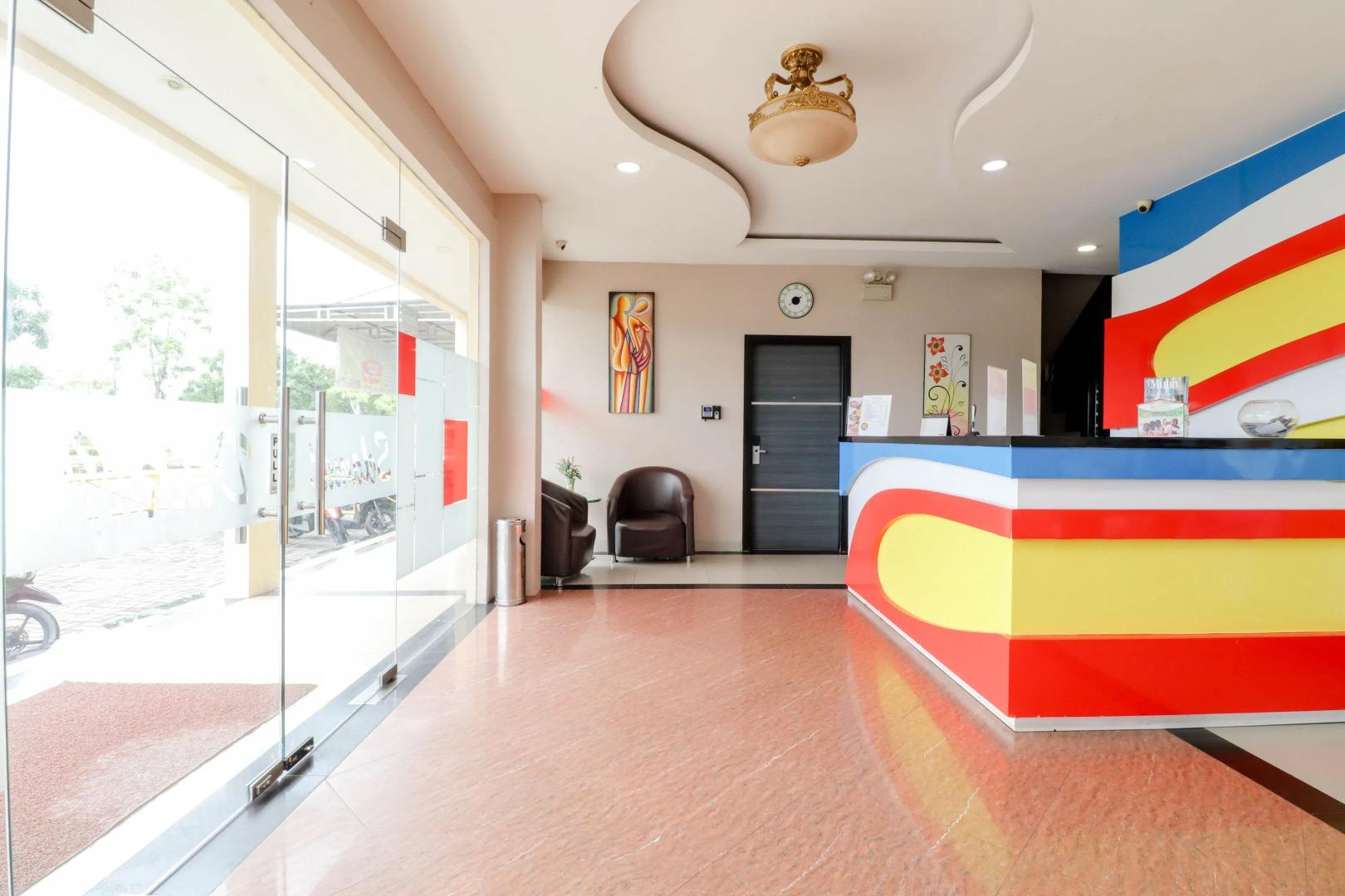 Blitz Hotel Batam Near Sultan Mahmud Ri'ayat Shah Mosque