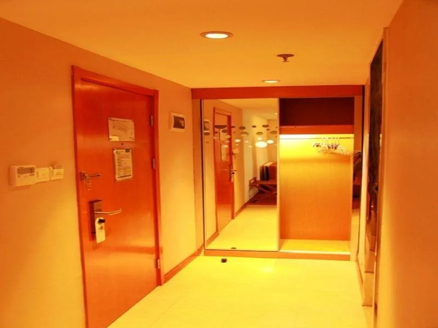 JI Hotel (Harbin Zhongyang Street People Square)