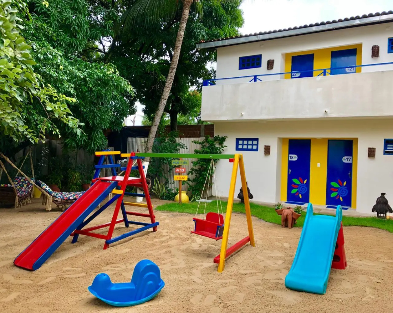 Pousada Flores do Mar