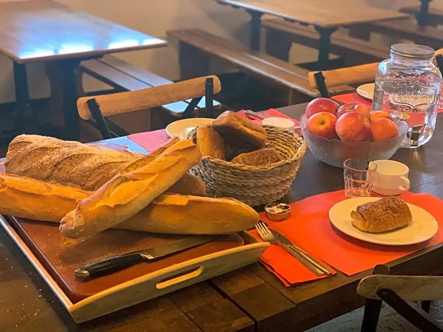 Freeride Hostel & Bar lounge