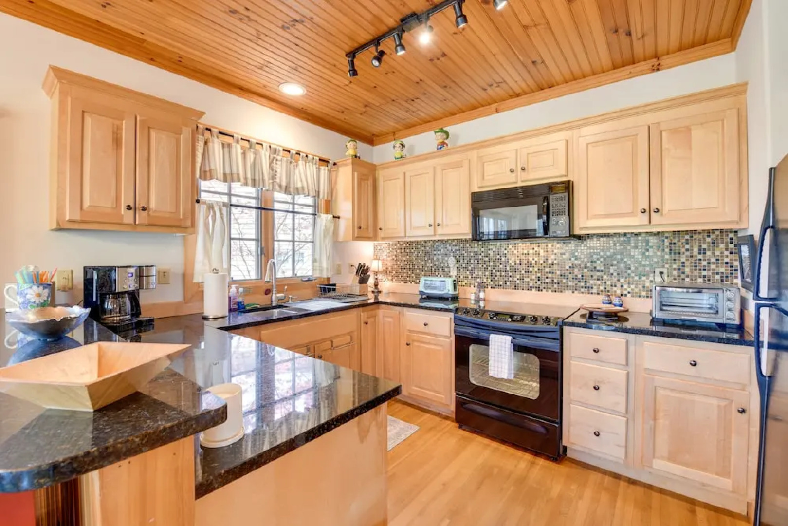 Deck & Golf Course Views: Inviting Cashiers Condo