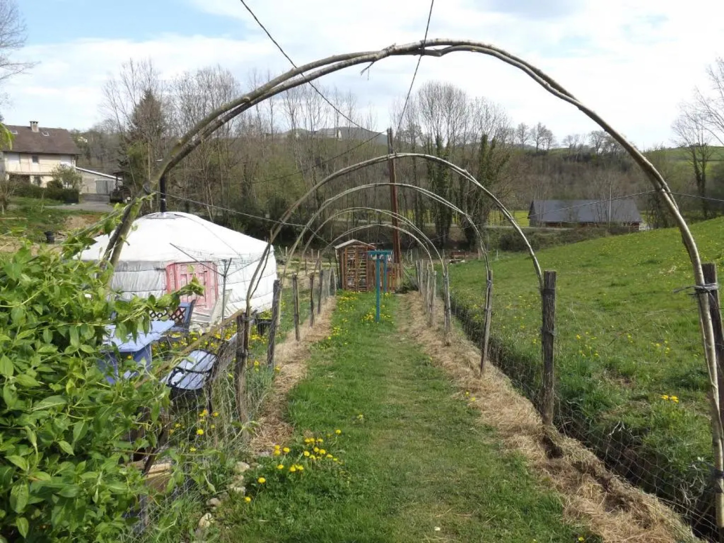 Maison Mariposa - Chambres d'Hôtes et Yourtes