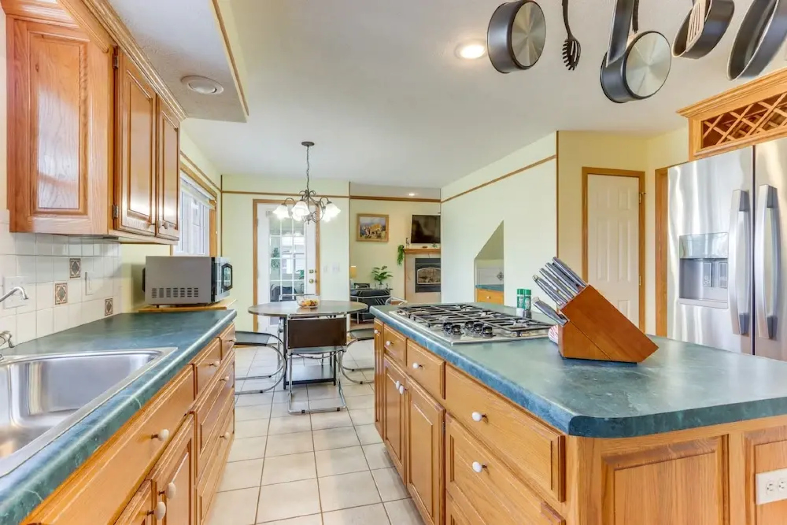 'holiday Island Fairway Estate' w/ Hot Tub