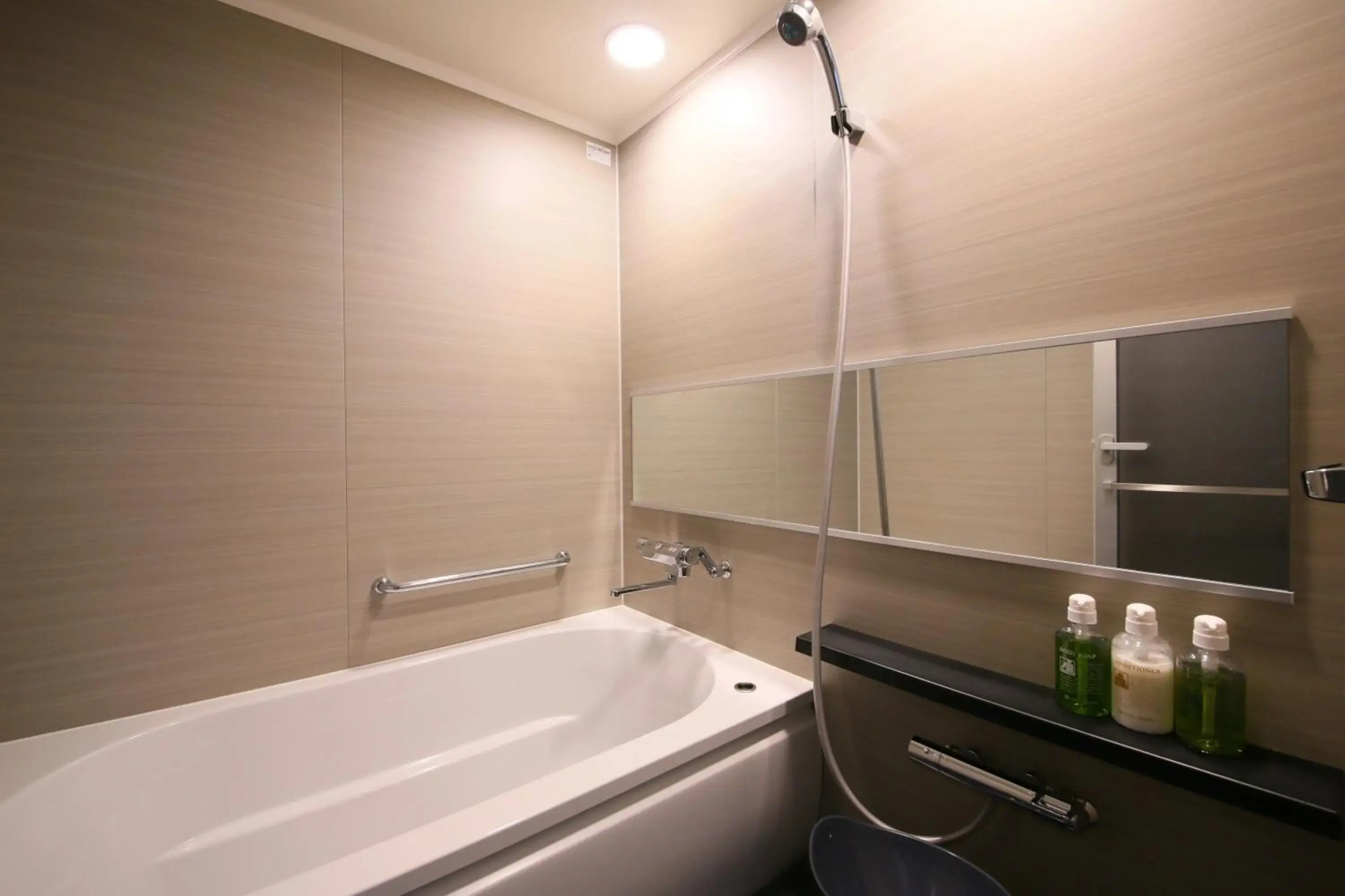 Lunara Home Living by Daphna Management