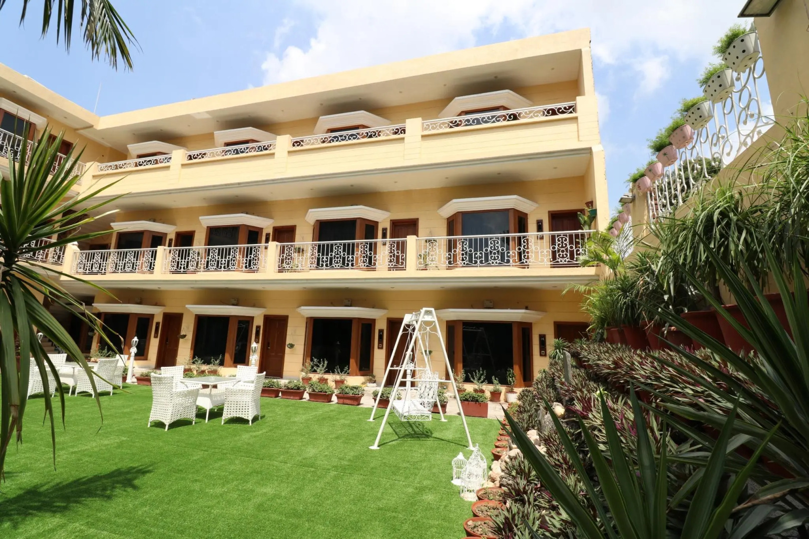 Hotel Mohan Continental