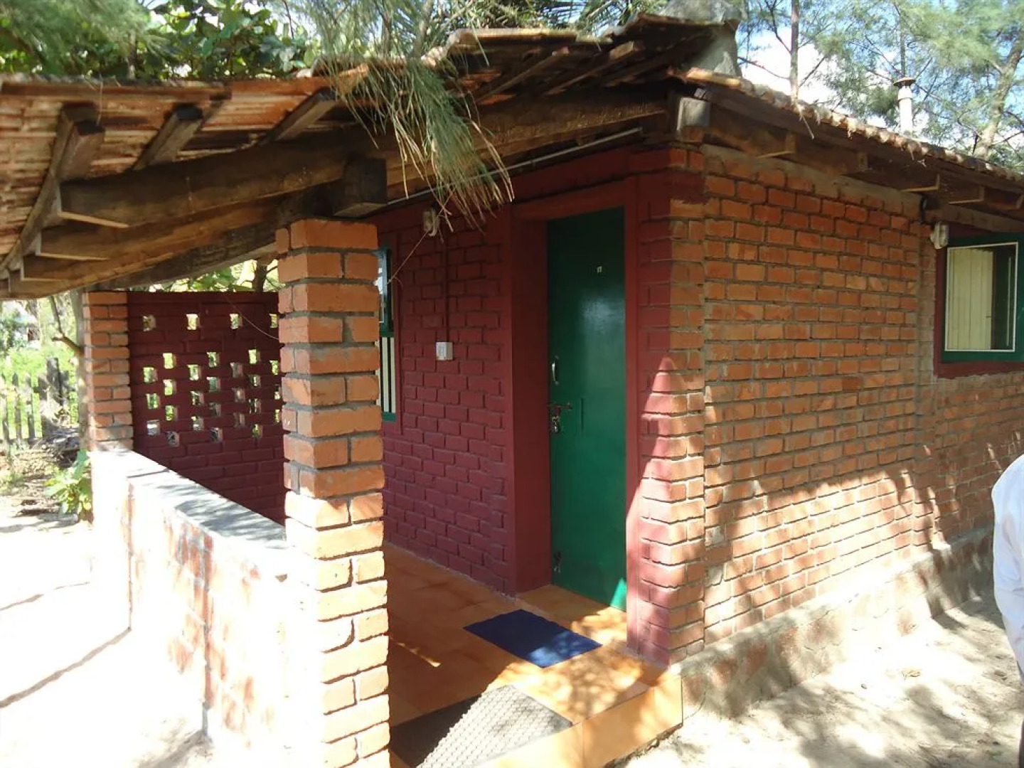 jüSTa Turtlebay on Sea