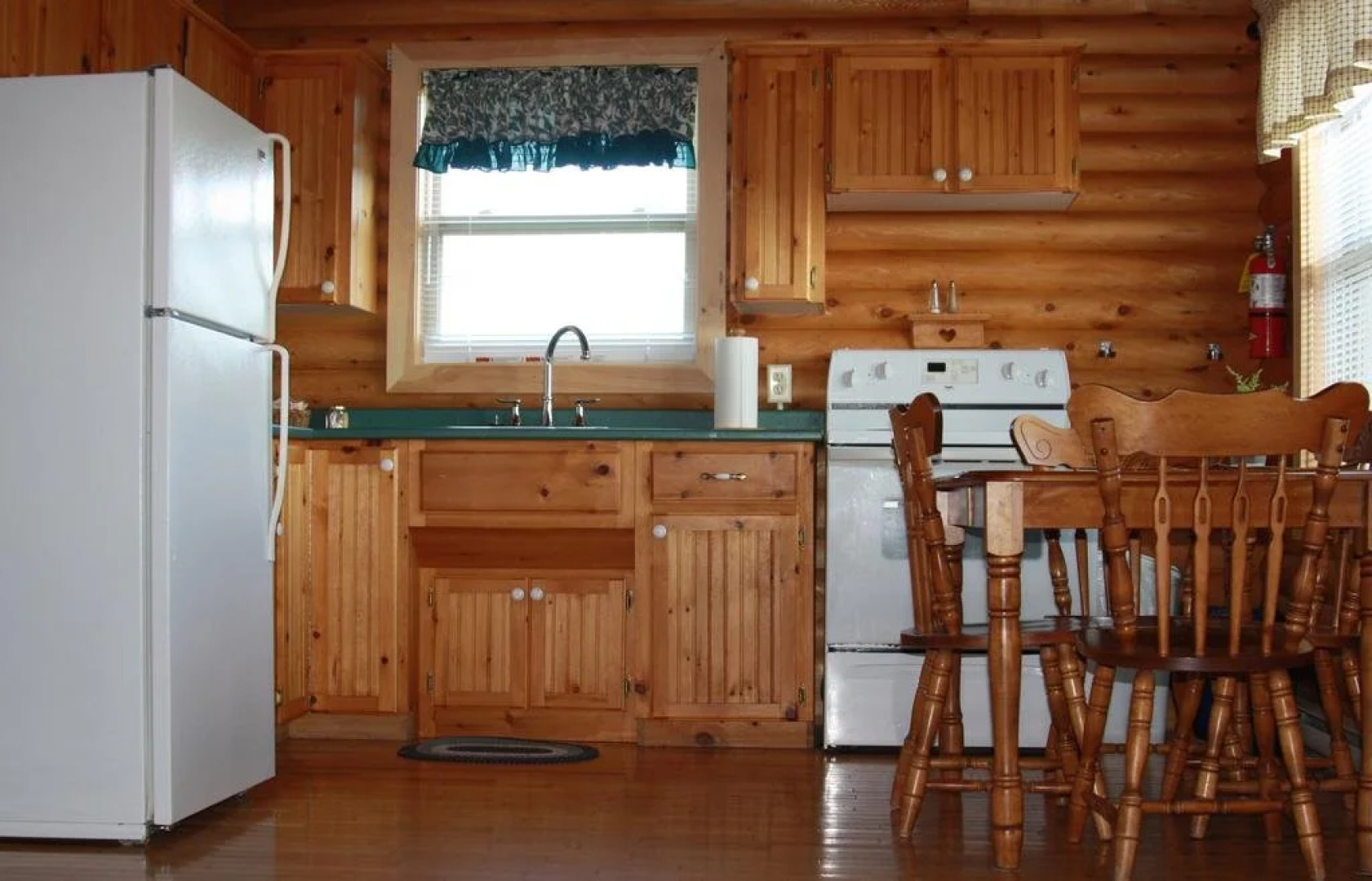 Smith Rock Chalets & Retreat