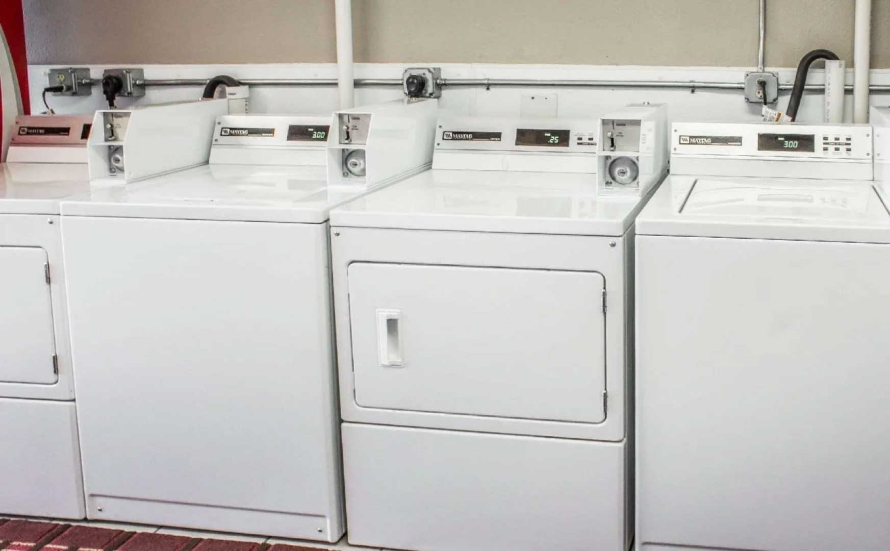 Spencer Inn and Suites