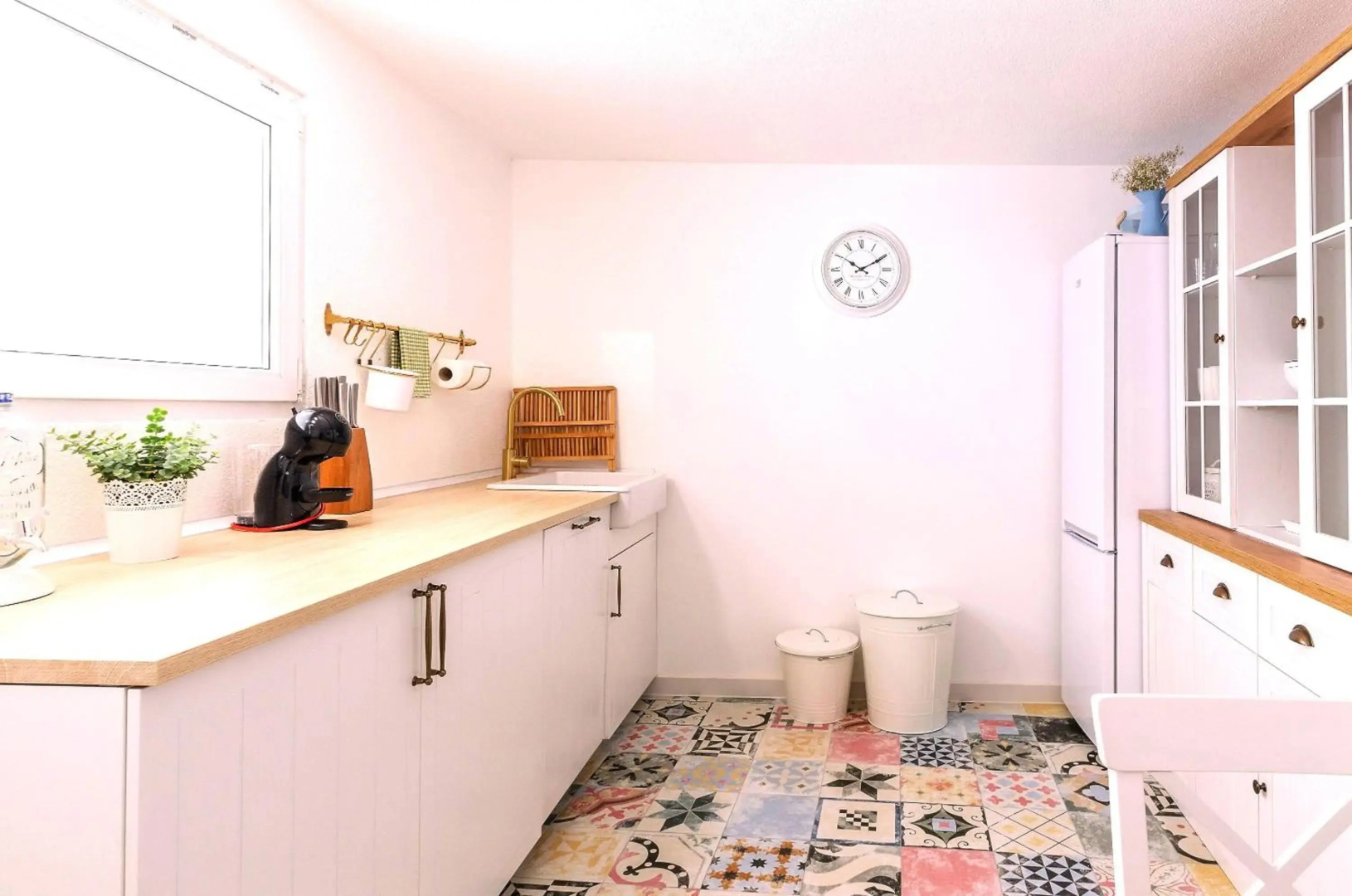 Summer House Bougainvillea by Dubrovnik Colors