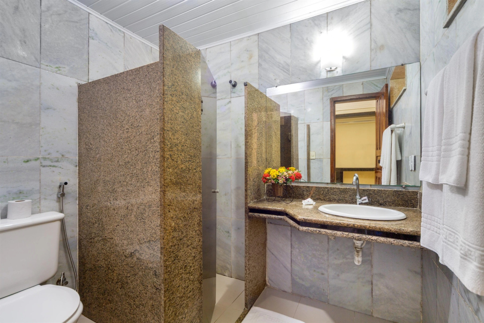 Отель Floral Inn Family