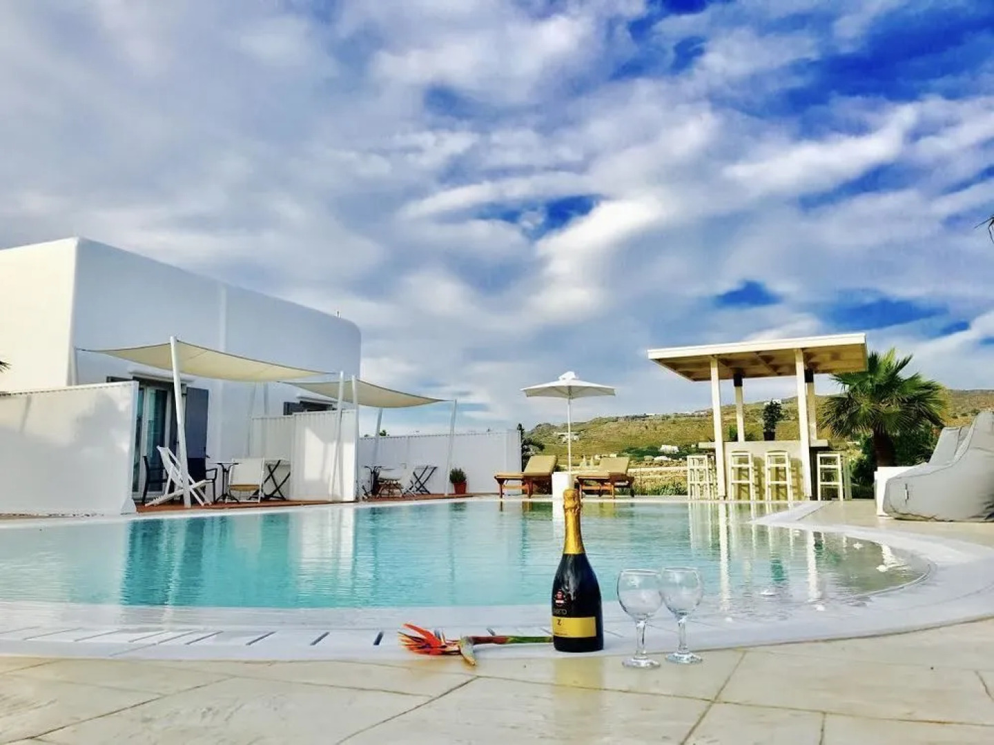 Queen Boutique Suites