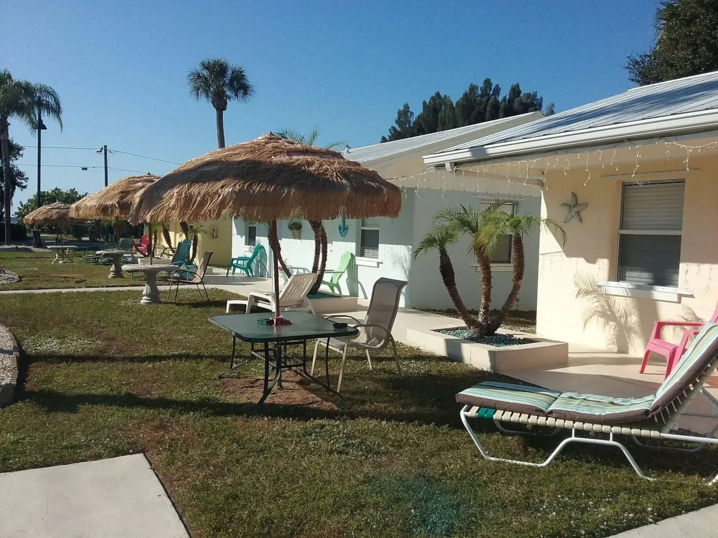 Tropical Bay Inn Motel