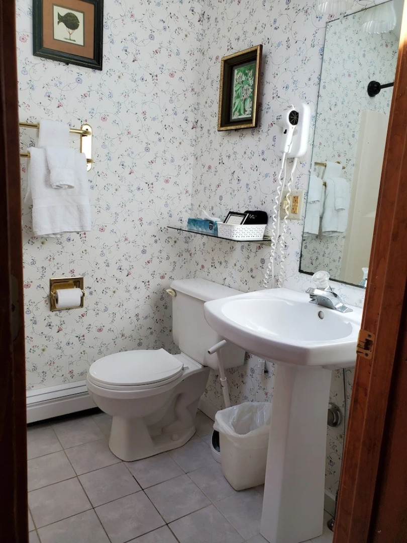 The Rugosa Guest House