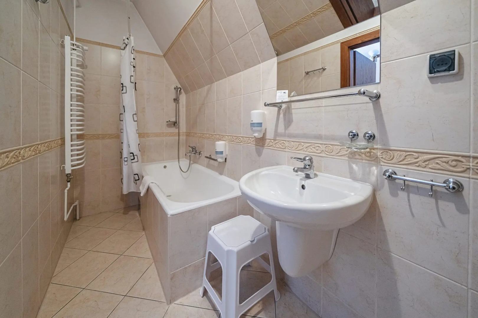 Willa Pan Tadeusz - POLSKIE TATRY S.A.