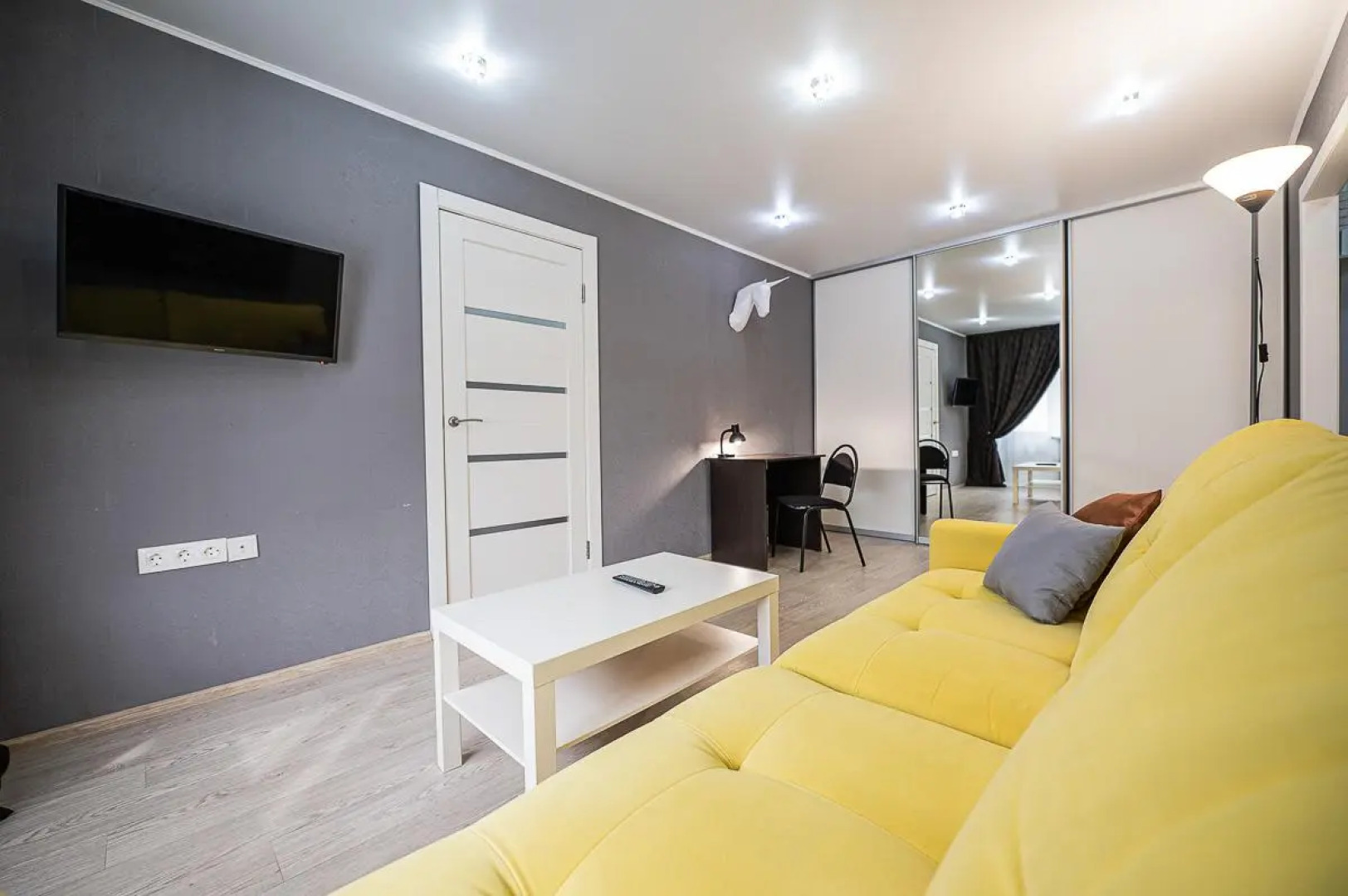 Пять Звезд на Свердловском