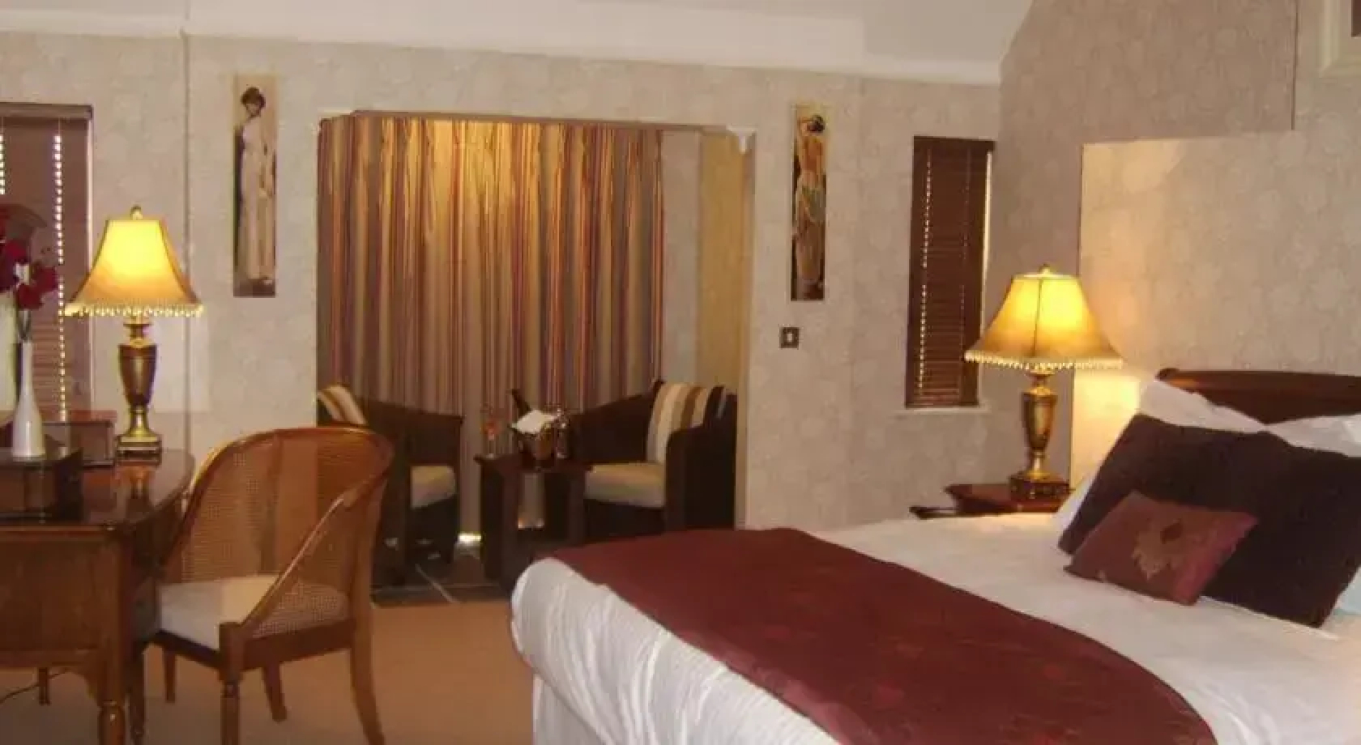 Red Cliff Lodge Restaurant and Seaview Suites