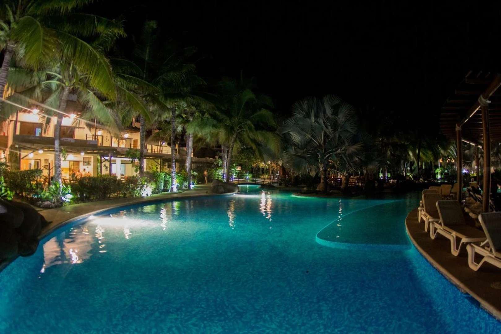 Luxury Villas Monterrico