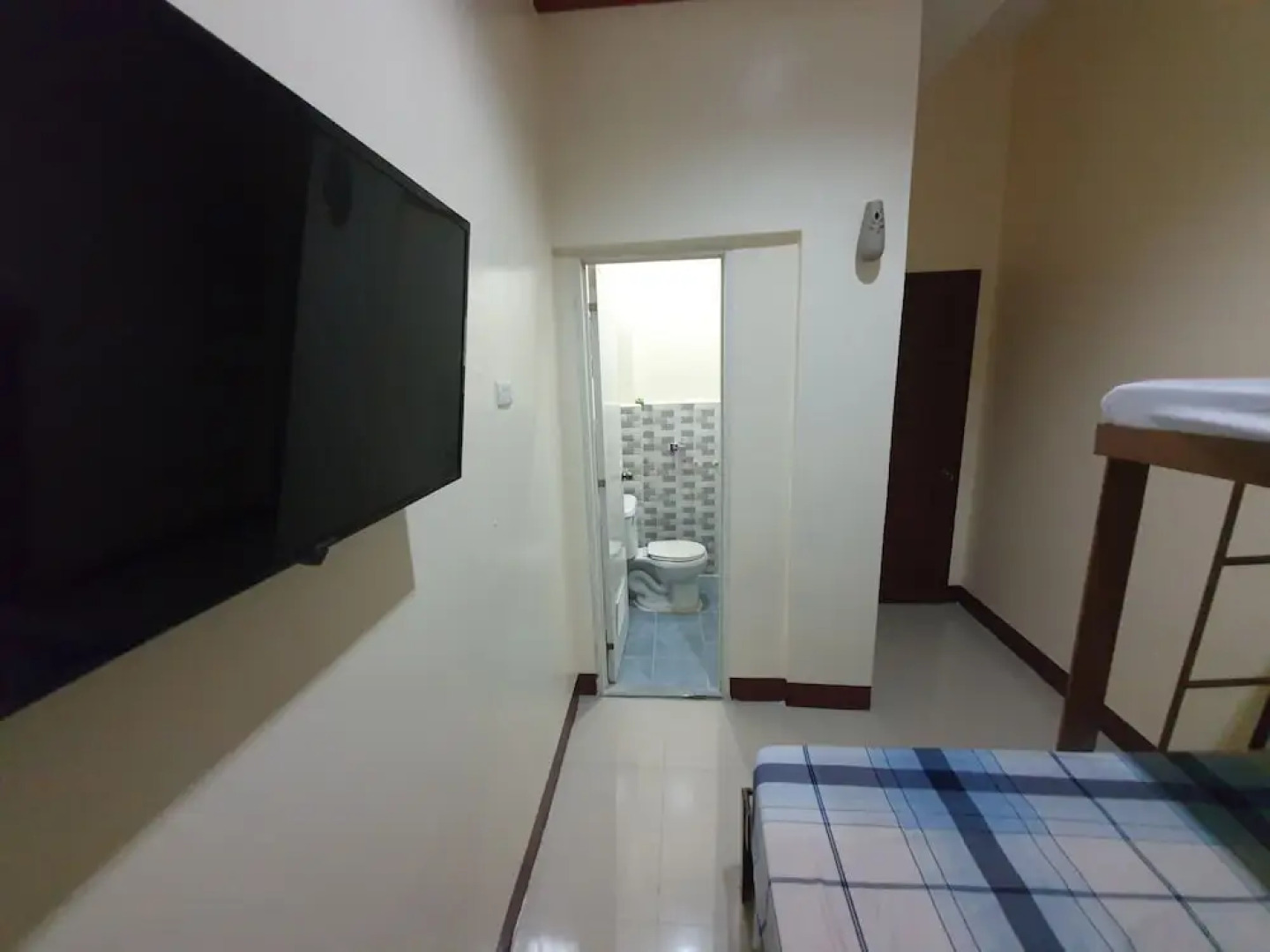 Grants Building Traveller's Lodge